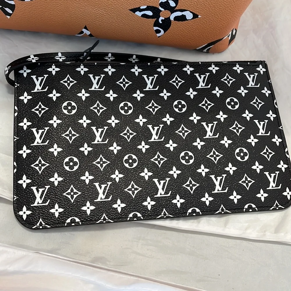 Louis Vuitton Neverfull MM Jungle Giant - Picture 14 of 16